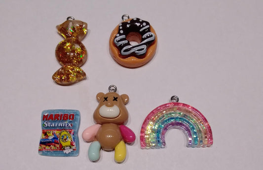 5 piece Brown cartoon bear set mixed charms