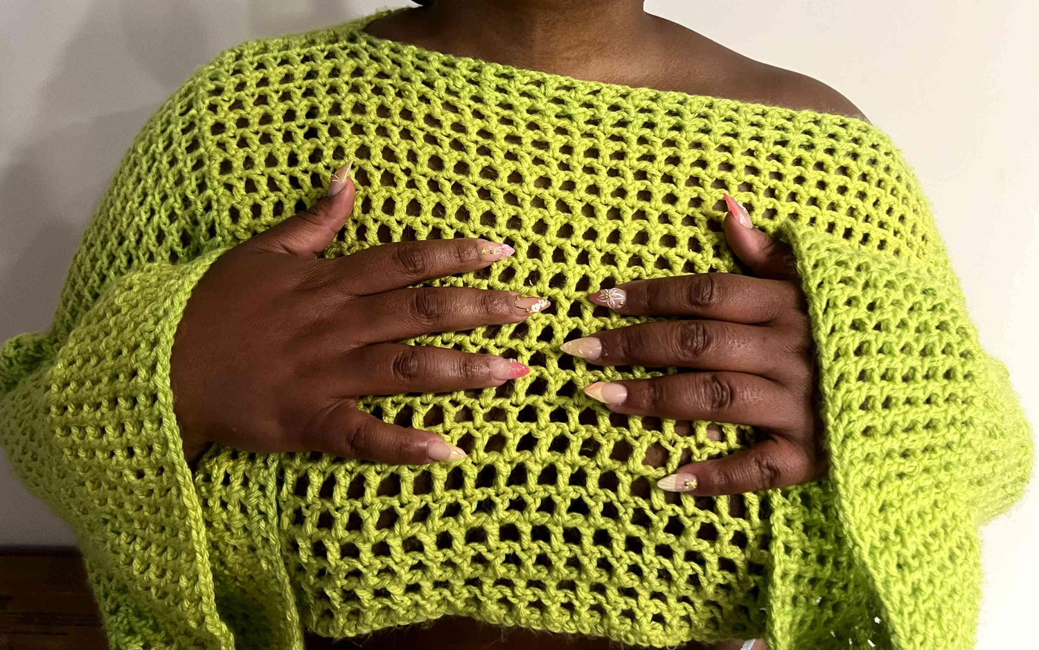 Efayesart offers handmade crochet slippers and accessories designed for comfort, style, and everyday wear. Each piece is carefully crafted, making every item unique and perfect for gifting.