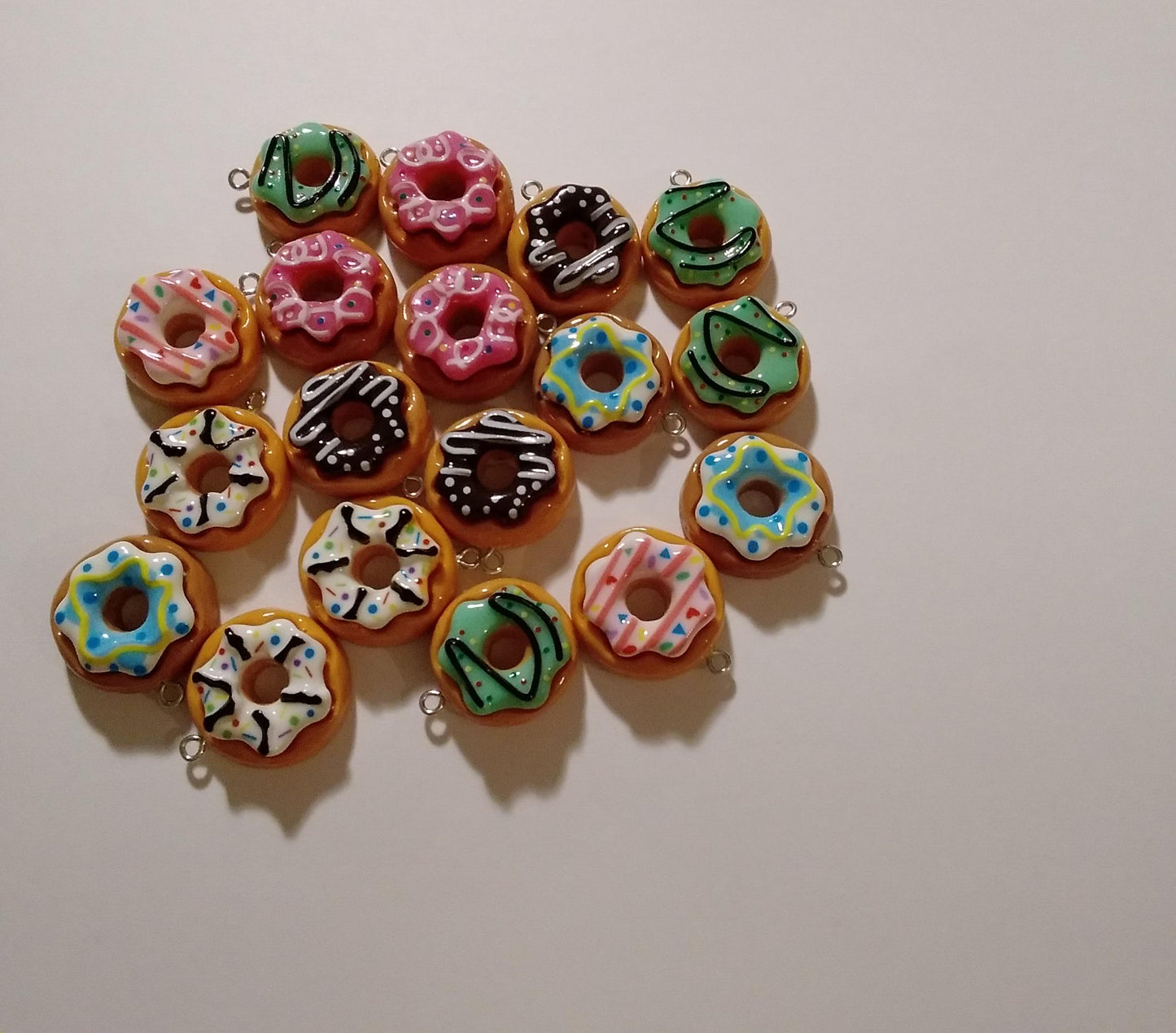 5 Donut charm set