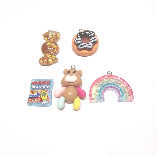 5 piece Brown cartoon bear set mixed charms